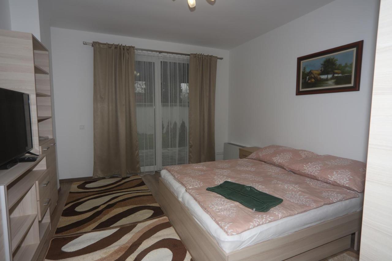 Adam Guesthouse I. Kecskemét Buitenkant foto