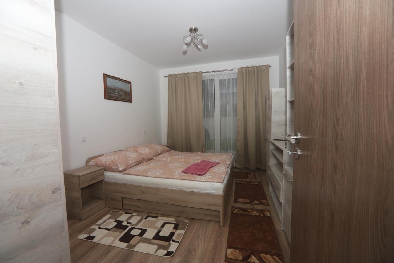 Adam Guesthouse I. Kecskemét Buitenkant foto