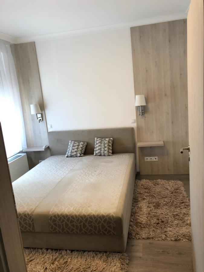 Adam Guesthouse I. Kecskemét Buitenkant foto