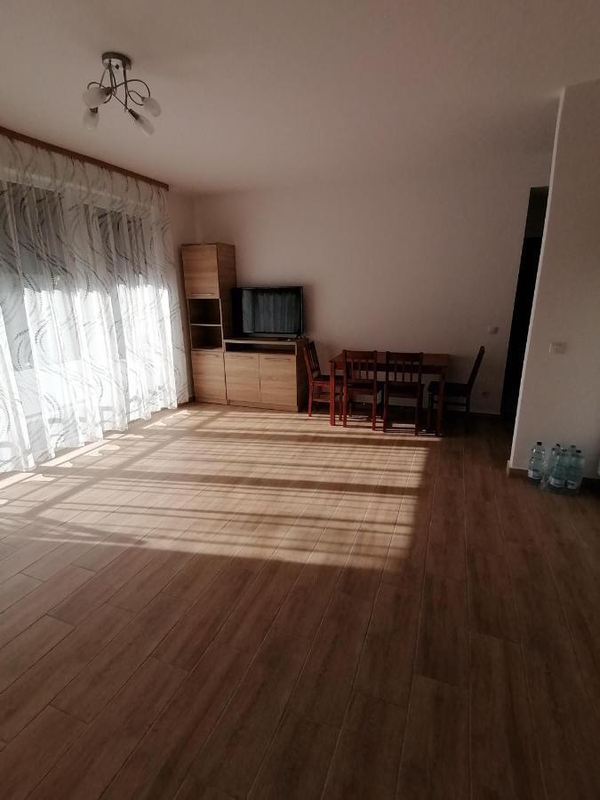 Adam Guesthouse I. Kecskemét Buitenkant foto